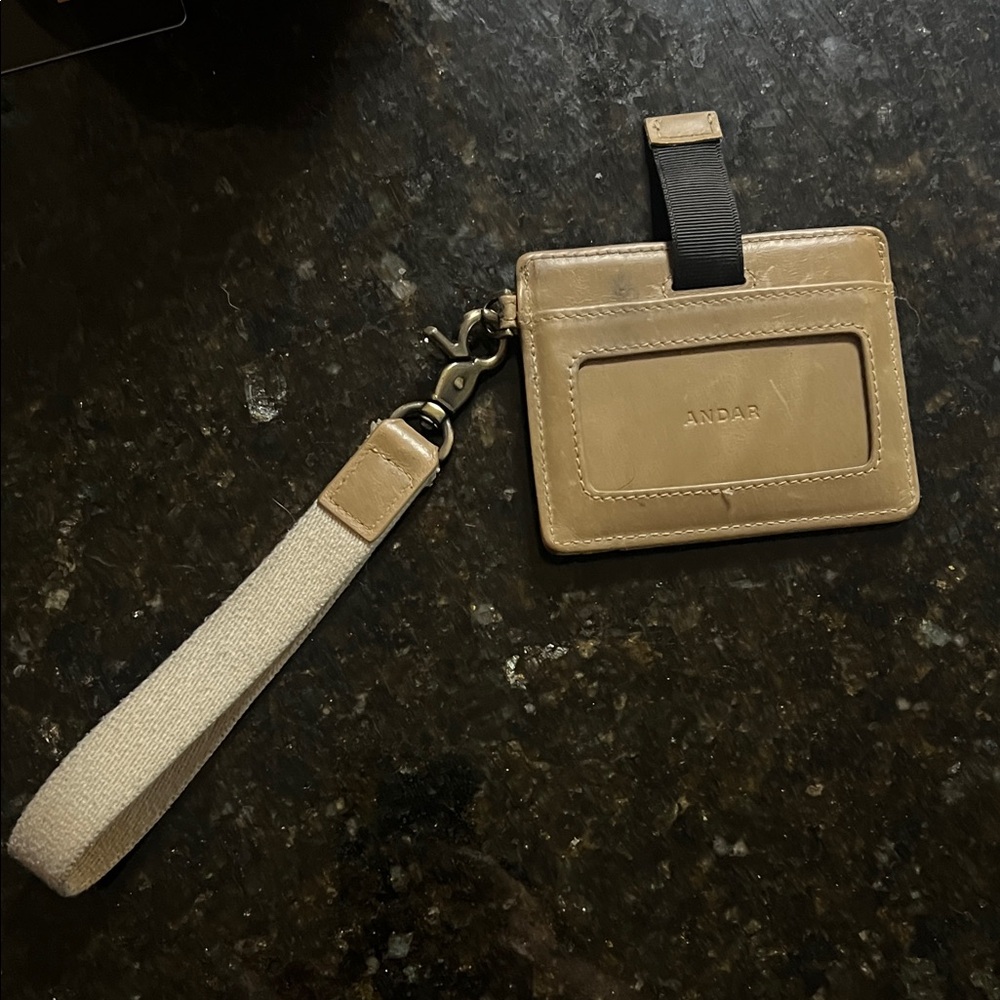 Andar The Denner Tan Leather Card Holder with Strap